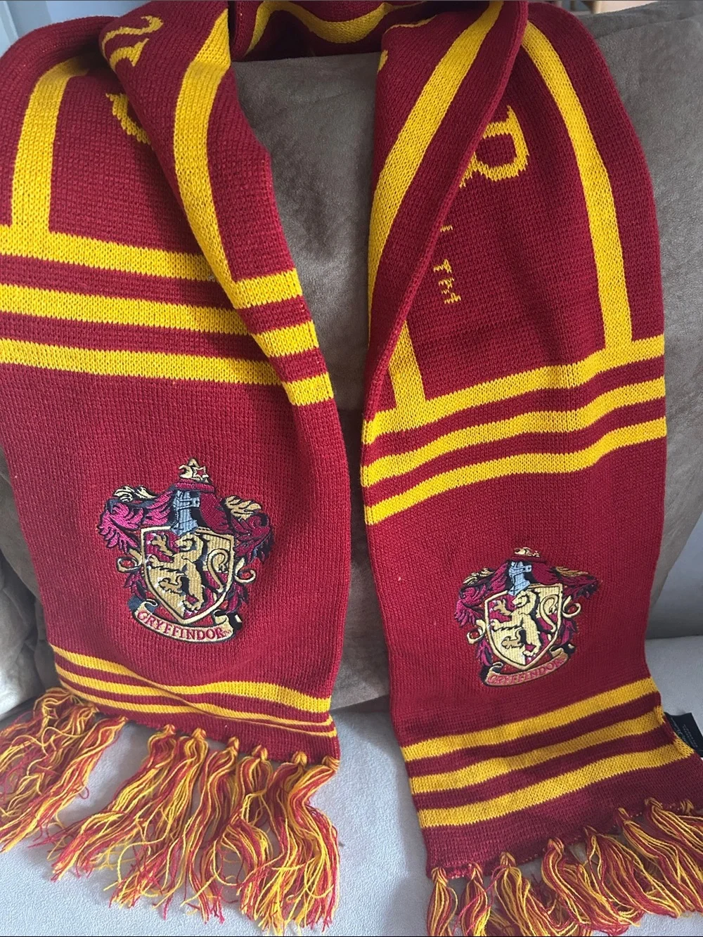 Brand New Harry Potter Gryffindor Scarf